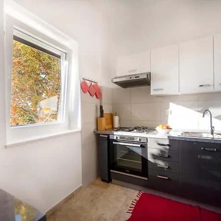 Apartment Niki *