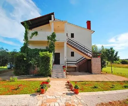 Niki Apartman Póla